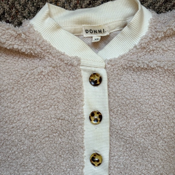 Donni Mini Sherpa Henley Sweatshirt - Picture 2 of 3
